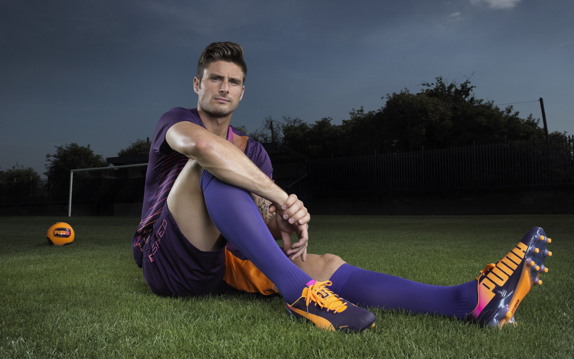 多特蒙德后卫公开承认比赛中失误，展现诚实品质，多特蒙德 后卫